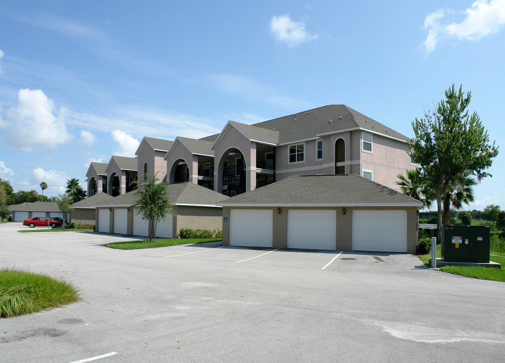 2669 Emerald Lake Ct in Kissimmee, FL - Building Photo