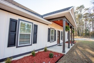 823 Meridian Rd in Thomasville, GA - Building Photo - Building Photo