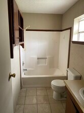 985 N Iowa Ave in Brownsville, TX - Building Photo - Building Photo