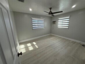 6218 Rodman St in Hollywood, FL - Building Photo - Building Photo