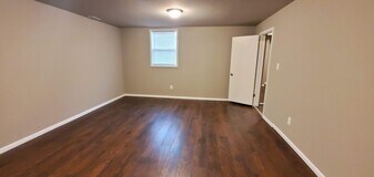 2924 Central Dr in Gary, IN - Building Photo