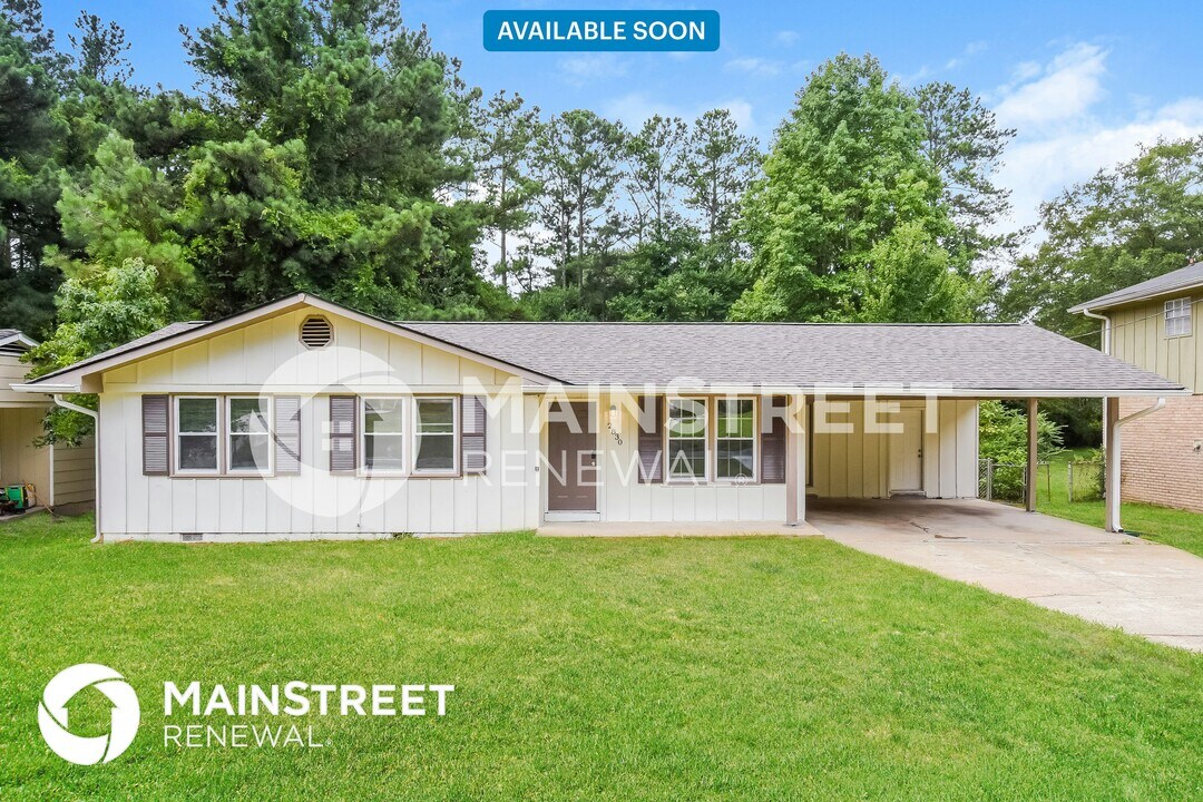 2830 Foxlair Trail in College Park, GA - Building Photo