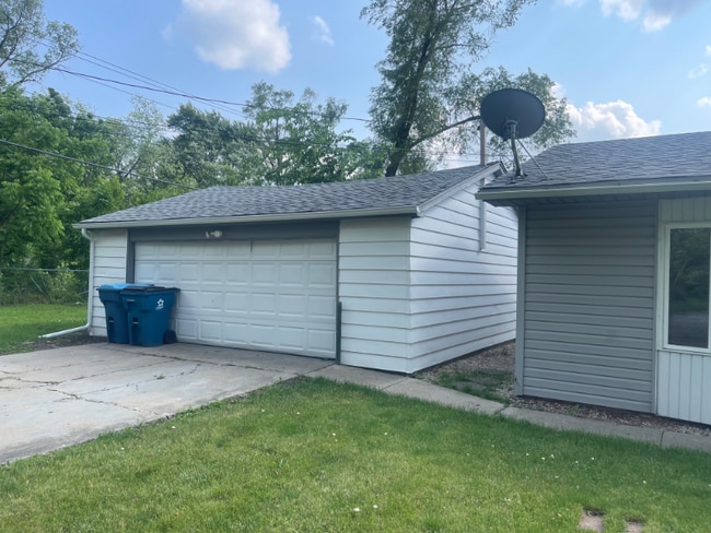 2256 220th St in Sauk Village, IL - Building Photo - Building Photo