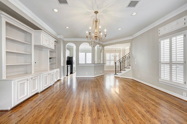 3318 W Dallas St in Houston, TX - Foto de edificio - Building Photo