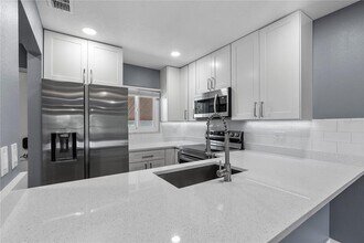 39132 Co Rd 54 in Zephyrhills, FL - Building Photo - Building Photo