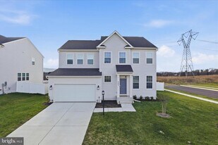 889 Barksdale Dr in Charles Town, WV - Building Photo