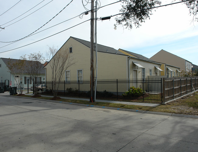1930 G Annunciation St in New Orleans, LA - Foto de edificio - Building Photo