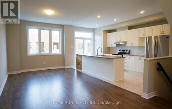 2472 Waterlilly Way in Ottawa, ON - Building Photo - Building Photo