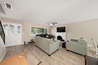 123 Lido Cir in Sacramento, CA - Building Photo - Building Photo