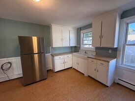 3 Hamilton St, Unit 1 in Plymouth, MA - Building Photo