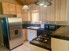 3745 Mt Pinos Way in Frazier Park, CA - Building Photo - Building Photo