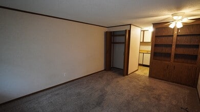 35 Apple Run Ln in Hillsdale, MI - Building Photo - Building Photo