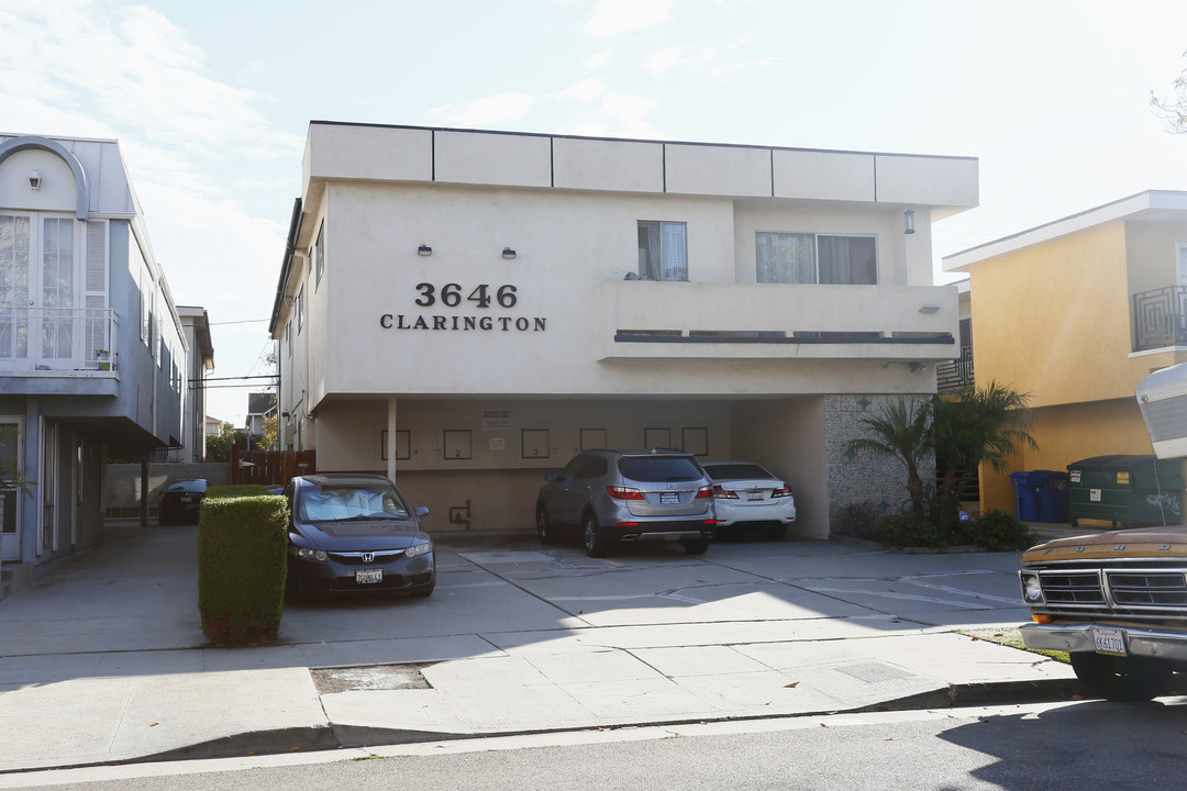 3646 Clarington Ave in Los Angeles, CA - Foto de edificio
