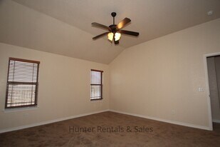 4405 Lauren MacKenzie Dr in Killeen, TX - Building Photo