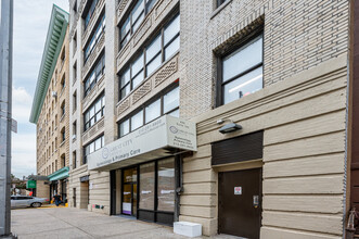 72 E 131st St in New York, NY - Building Photo - Building Photo