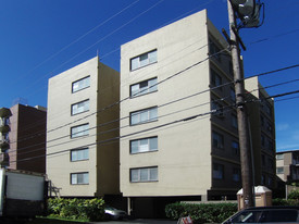 Hale Pomare Apartments