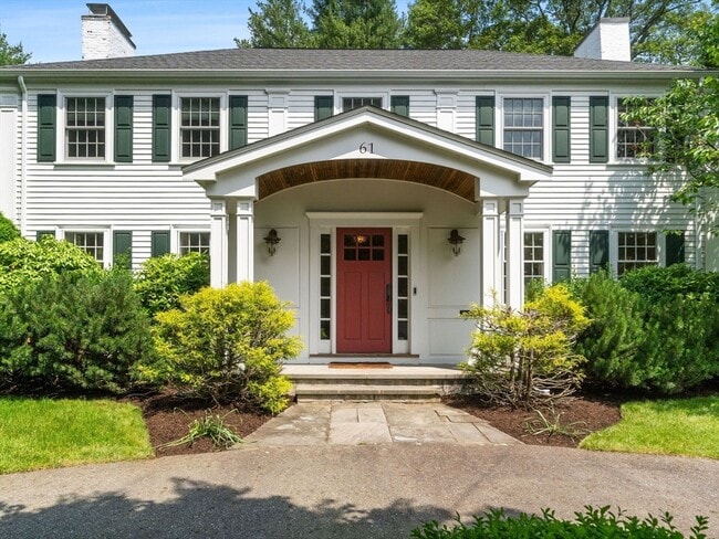 61 Hundreds in Wellesley, MA - Building Photo - Building Photo
