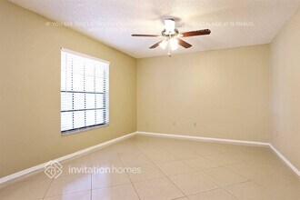 901 Sandywood Dr in Brandon, FL - Building Photo - Building Photo