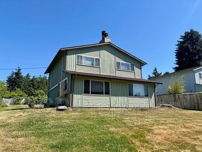 1701 Cowgill Ave in Bellingham, WA - Building Photo - Building Photo