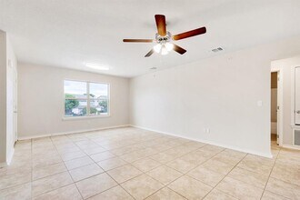 2200 Creekside Ln in Georgetown, TX - Building Photo - Building Photo