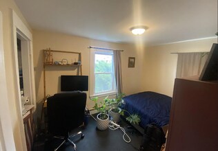 12 Allen St, Unit 1 in Somerville, MA - Building Photo - Building Photo