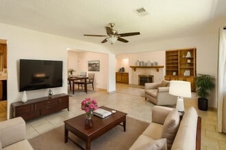 1909 Othello Ct NE in Albuquerque, NM - Building Photo - Building Photo