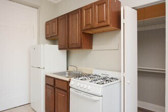 3810 N Fremont St, Unit 416 in Chicago, IL - Building Photo - Building Photo