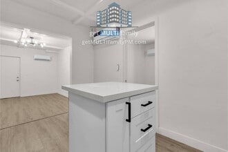 325 N 17th Dr in Phoenix, AZ - Building Photo - Building Photo