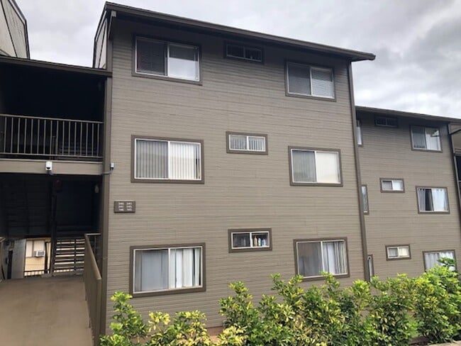 property at 92-1152-1152 Panana St
