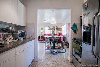 220 NW 46th St in Miami, FL - Building Photo - Building Photo