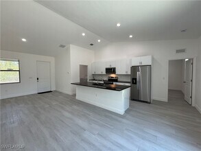 6018 Acorn Cir in La Belle, FL - Building Photo - Building Photo