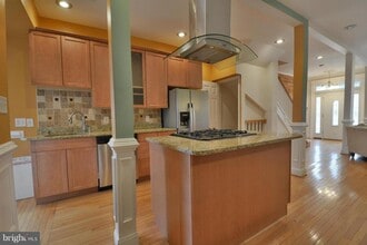733 Otis Pl NW in Washington, DC - Building Photo - Building Photo