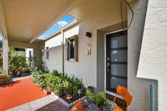 2532 Boundbrook Dr S in West Palm Beach, FL - Building Photo - Building Photo