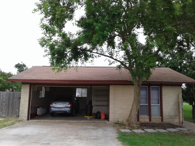 15301 Hebbe Ln in Pflugerville, TX - Building Photo - Building Photo