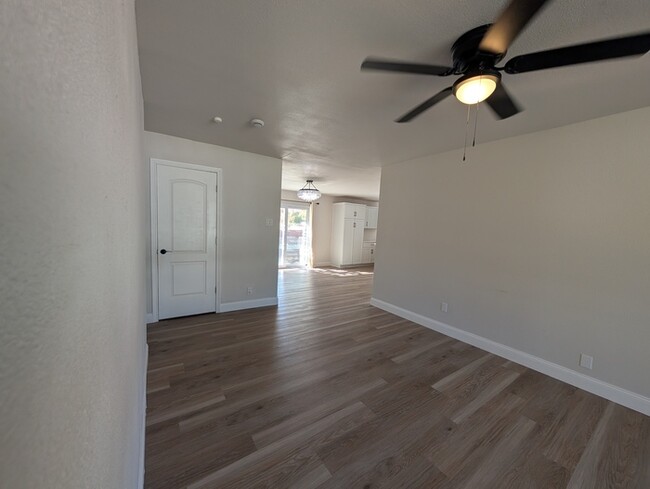 437 Lexington Ln in Richardson, TX - Building Photo - Building Photo