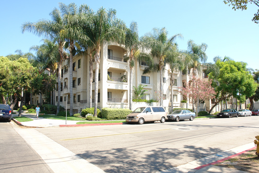 Pioneer Villas in Glendale, CA - Foto de edificio