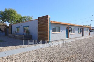 1747 E Virginia Ave in Phoenix, AZ - Building Photo