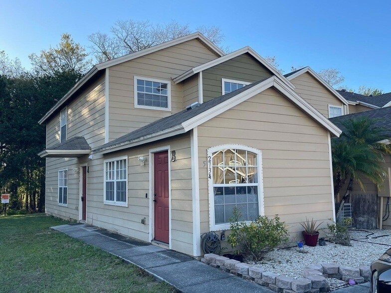 2734 Fan Palm Dr, Unit A in Davenport, FL - Building Photo