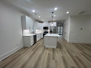 832 Post Oak Cir in Lawrenceville, GA - Building Photo - Building Photo