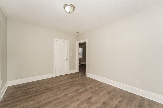 2174 W 103rd St-Unit -5 in Cleveland, OH - Building Photo - Building Photo