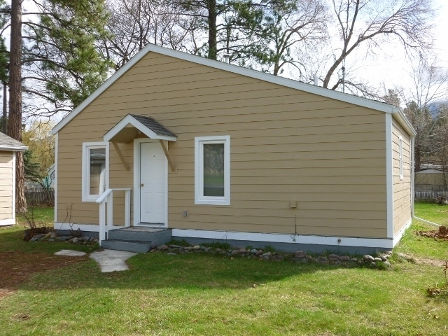 1219 4th Ave W