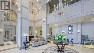 9255 Jane St in Vaughan, ON - Building Photo - Building Photo