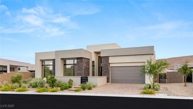 10793 Vista Altura Ave in Las Vegas, NV - Building Photo - Building Photo