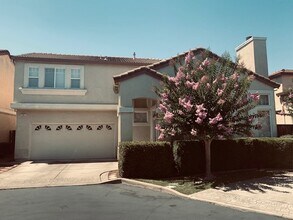 701 Crawdad Ct in Fairfield, CA - Building Photo - Building Photo