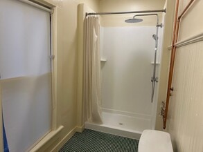 1110 W Wayne St in Fort Wayne, IN - Foto de edificio - Building Photo