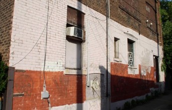 16 Steven St in Hamilton, ON - Building Photo - Building Photo