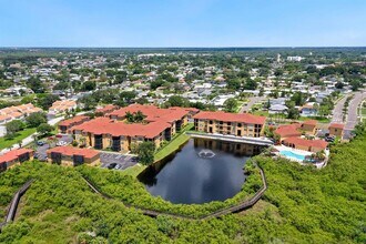 4345 Bayside Village Dr in Tampa, FL - Building Photo - Building Photo