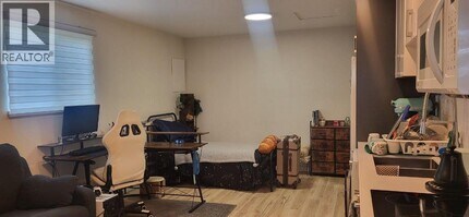 1XXX Lombardy Dr in Port Coquitlam, BC - Building Photo - Building Photo