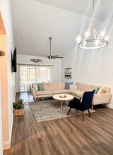 654 Capistrano Ct in Largo, FL - Building Photo - Building Photo