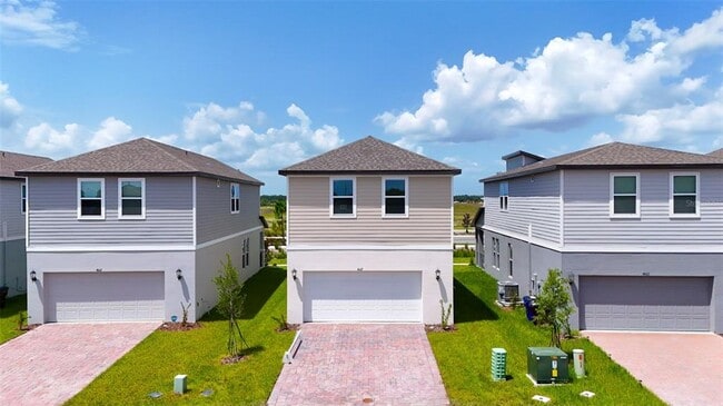 4665 Cross Pr Pkwy in St. Cloud, FL - Building Photo - Building Photo